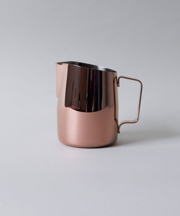 22oz Rose Gold Pitcher with Narrow Spout